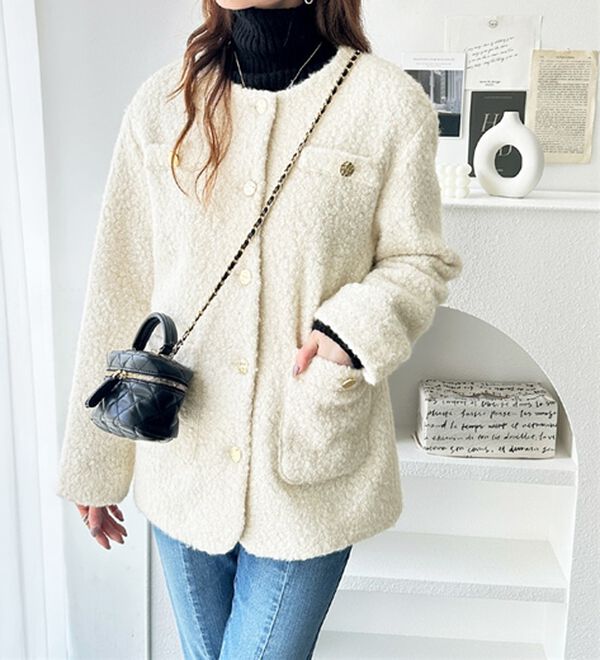 GeeRA（ジーラ）の「リングウールライク金ボタンジャケットコート（ハーフコート）」｜詳細画像