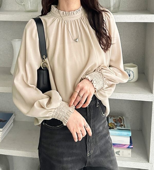 GeeRA（ジーラ）の「フリル衿バルーンスリーブブラウス（ブラウス）」｜詳細画像