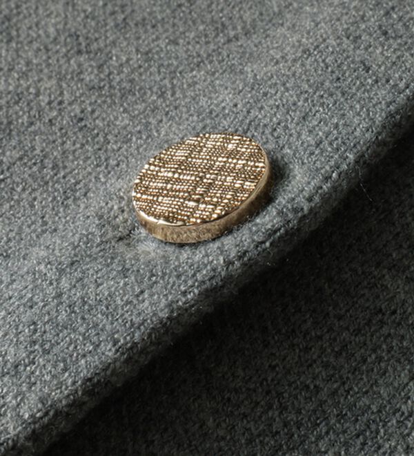 BELLUNA（ベルーナ）の「金ボタン使いニットカーディガン（ニットカーディガン）」｜詳細画像