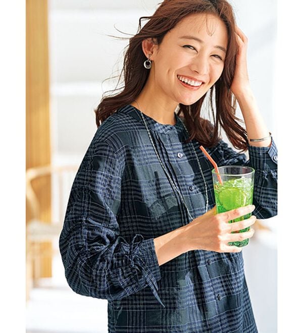 シアーチェック素材袖ドロストブラウス - ベルーナ【公式】