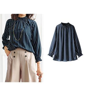 BELLUNA（ベルーナ）の「シャーリングデザイン美人顔ブラウス（ブラウス）」｜ネイビーストライプ