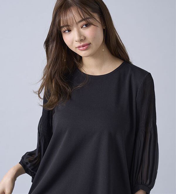 BELLUNA（ベルーナ）の「ヒンヤリ！プリーツ使いデザインプルオーバー（カットソー）」｜詳細画像