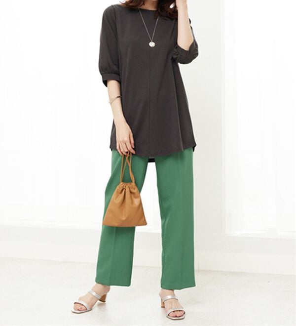 BELLUNA（ベルーナ）の「汗ジミ対策！ギャザー使いチュニック（チュニック）」｜詳細画像