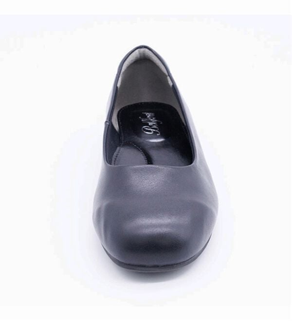 BELLUNA（ベルーナ）の「５Ｅ牛革フォーマルフラットパンプス（パンプス）」｜詳細画像