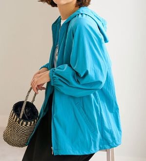 BELLUNA（ベルーナ）の「はっ水加工！軽量パーカー（ブルゾン）」｜詳細画像