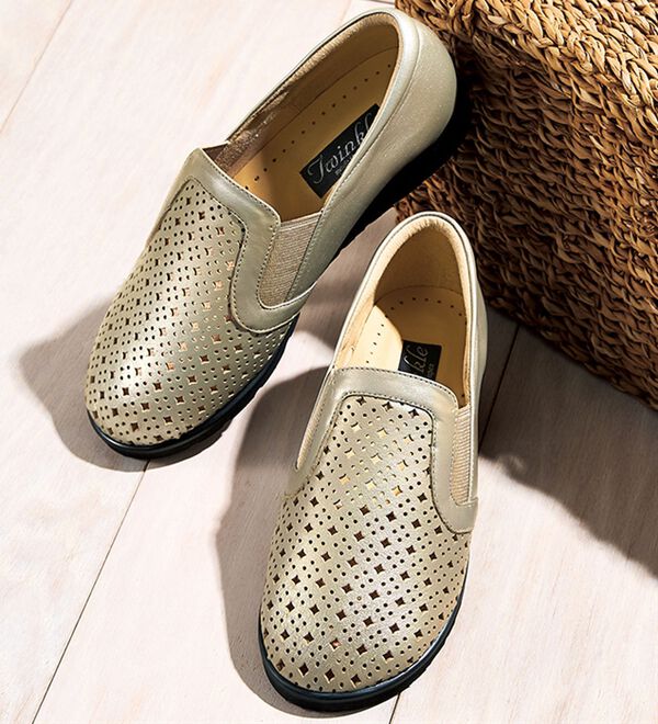 ルフラン（ルフラン）の「５Ｅゆったり履けるパンチングスリッポン（スリッポン）」｜詳細画像