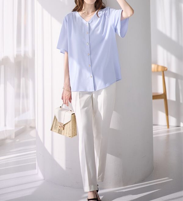 alotta（アロッタ）の「【接触冷感】ひんやり前後２ＷＡＹフレアー袖ブラウス（ブラウス）」｜詳細画像