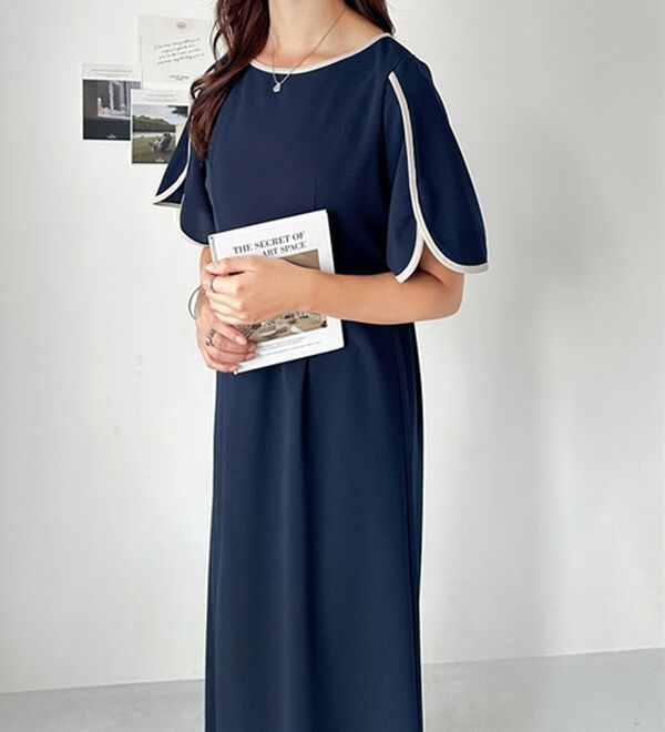 GeeRA（ジーラ）の「スリット入りフレアースリーブワンピース（その他ワンピース）」｜詳細画像