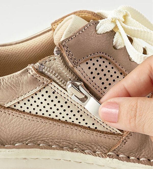 BELLUNA（ベルーナ）の「４Ｅアウトステッチ配色レザースニーカー（スニーカー）」｜詳細画像