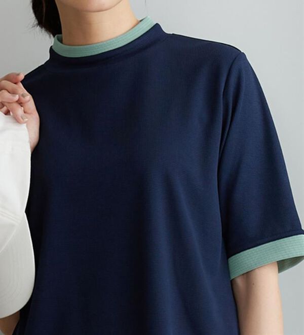 BELLUNA（ベルーナ）の「配色デザインハイネックプルオーバー（カットソー）」｜詳細画像