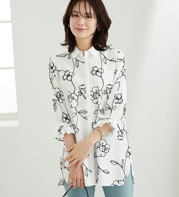 BELLUNA（ベルーナ）の「花柄刺しゅう袖リボンシャツチュニック（チュニック）」｜詳細画像