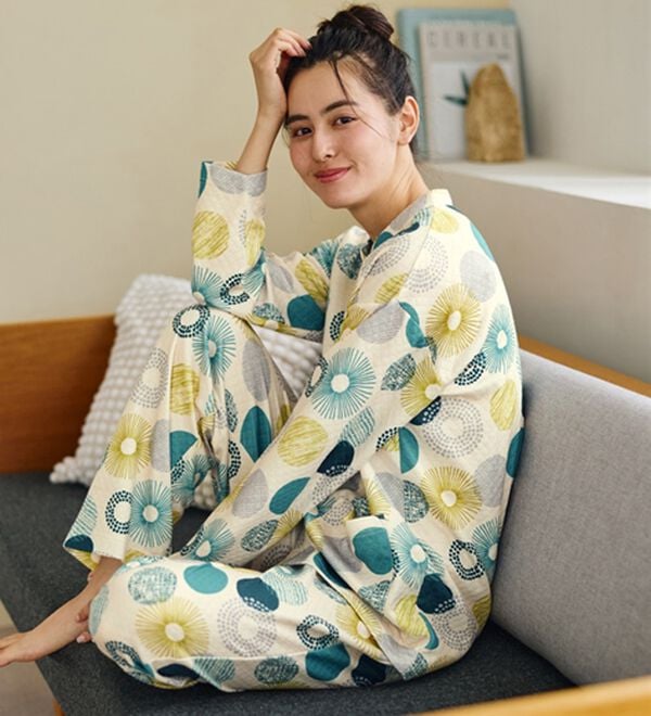LAVIENNE（ラヴィエンヌ）の「綿入りキルトパジャマ（パジャマ・ルームウェア）」｜詳細画像