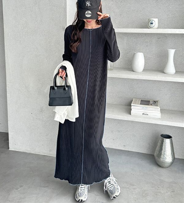 GeeRA（ジーラ）の「全骨格対応！配色プリーツワンピース（カットソーワンピース）」｜ブラック