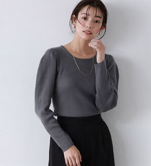 Pierrot（ピエロ）の「【選べるネック】パワーショルダーリブニット（ニット・セーター）」｜チャコール