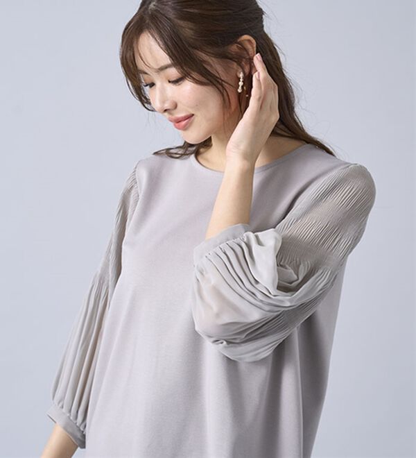 BELLUNA（ベルーナ）の「ヒンヤリ！プリーツ使いデザインプルオーバー（カットソー）」｜詳細画像