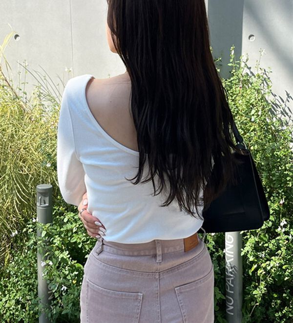 GeeRA（ジーラ）の「バックオープンリブトップス（カットソー）」｜詳細画像