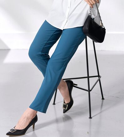 BELLUNA（ベルーナ）の「ヒンヤリなめらか！マシュマロパンツ（フルレングスパンツ）」