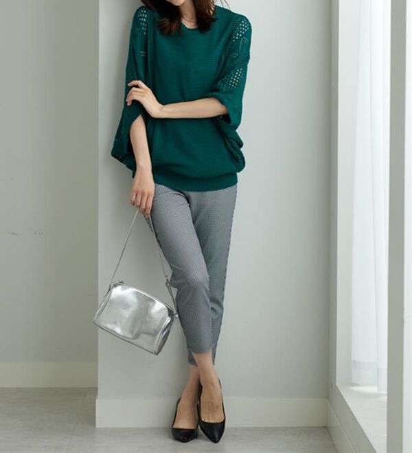 BELLUNA（ベルーナ）の「透かし編ドルマンニットプルオーバー（ニット・セーター）」｜詳細画像