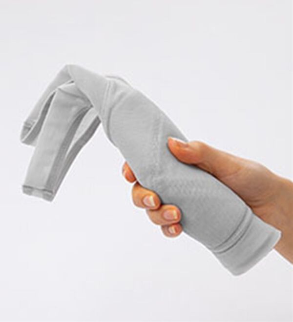 LAVIENNE（ラヴィエンヌ）の「＜Ｂ．Ｖ．Ｄ＞ホールドハーフトップブラ（ブラジャー）」｜詳細画像