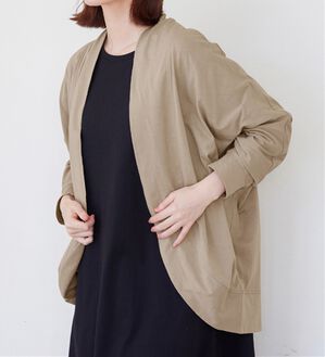 Viola e Viola（ヴィオラ エ ヴィオラ）の「【５つの機能付】ＵＶ対策に！ひんやり　ゆるドルマンカーディガン（ニットカーディガン）」｜グレージュ