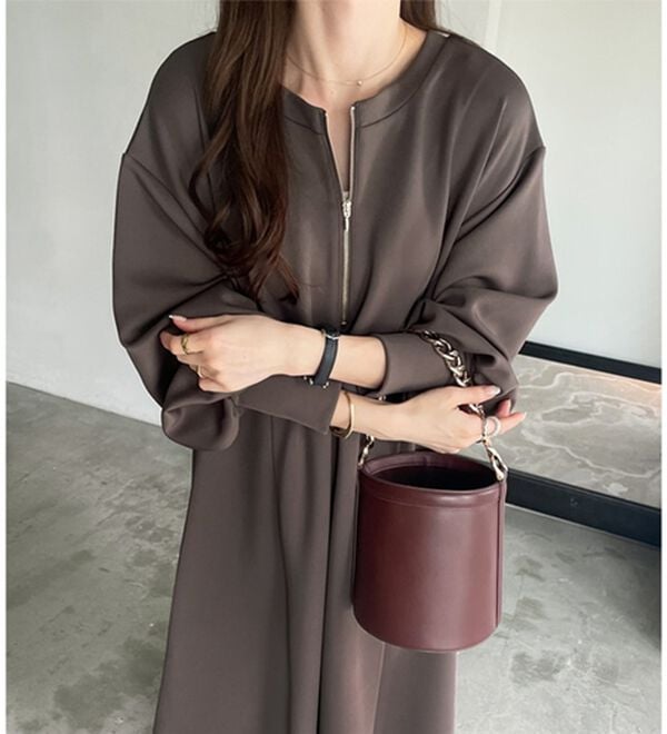 GeeRA（ジーラ）の「【再入荷】1枚で決まる！ハーフジップフレアワンピース（カットソーワンピース）」｜詳細画像