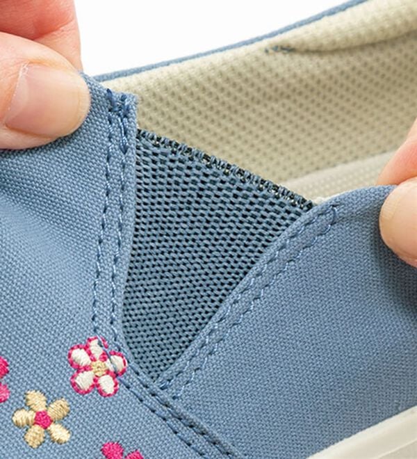 BELLUNA（ベルーナ）の「フラワー刺しゅうお洒落スリッポン（スリッポン）」｜詳細画像