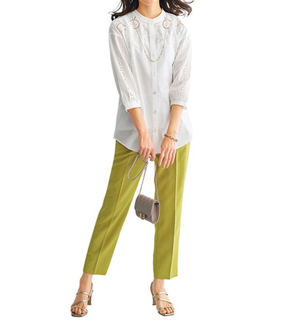 BELLUNA（ベルーナ）の「上品花柄刺しゅうブラウス（ブラウス）」｜詳細画像