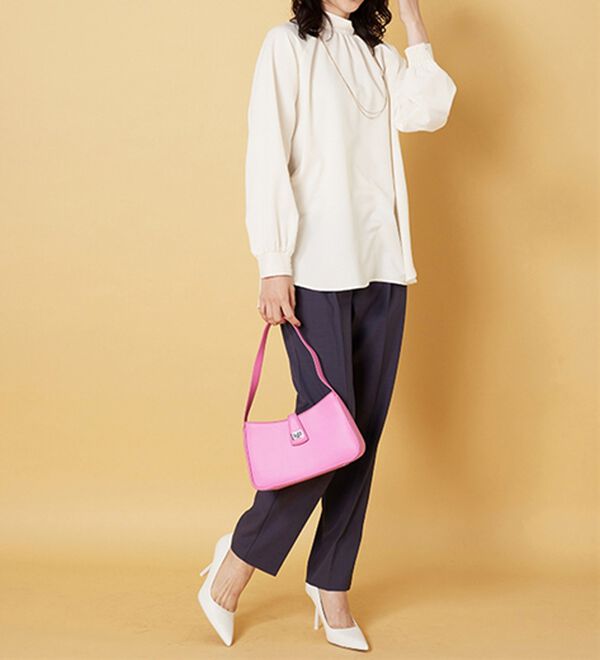 BELLUNA（ベルーナ）の「スタンド衿デザイン上品ブラウス（ブラウス）」｜詳細画像