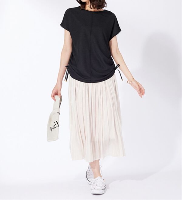 BELLUNA（ベルーナ）の「サイドシャーリング使いプルオーバー（カットソー）」｜詳細画像