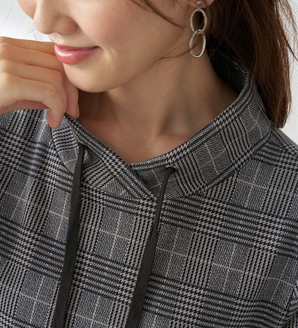 BELLUNA（ベルーナ）の「まるで着る毛布！静電防止付裏ファーフード風チュニック（チュニック）」｜詳細画像