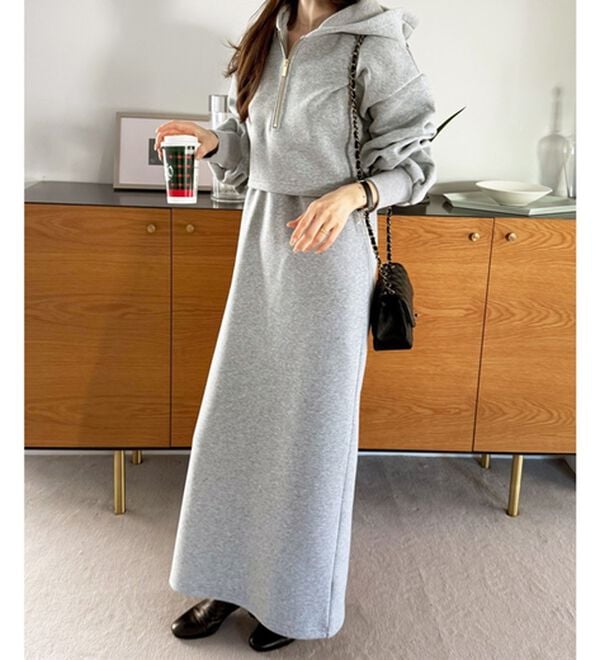 GeeRA（ジーラ）の「セットアップ風ハーフジップワンピース（カットソーワンピース）」｜詳細画像