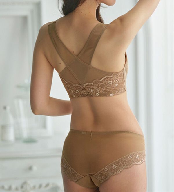 LAVIENNE（ラヴィエンヌ）の「スキッと美姿勢シリーズ　ブラ・ショーツ（別売）（ブラジャー）」｜詳細画像