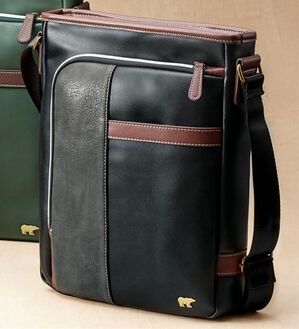 「＜ゴールデンベア＞Ａ４対応おでかけ安心ショルダーバッグ（メンズショルダーバッグ）」｜ブラック