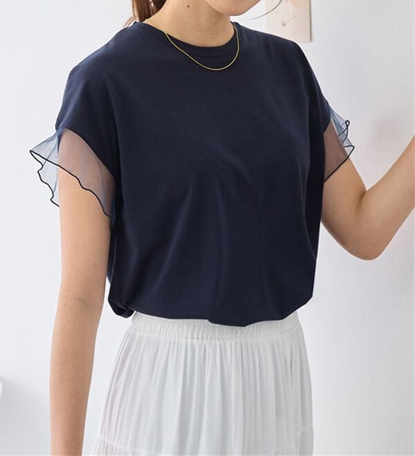 alotta（アロッタ）の「１枚でこなれ感！袖チュールデザイン綿混Ｔシャツ（Tシャツ）」｜詳細画像
