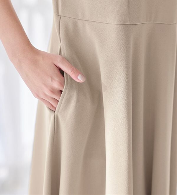 alotta（アロッタ）の「【4つの機能付】タック袖Ａラインワンピース（その他ワンピース）」｜詳細画像