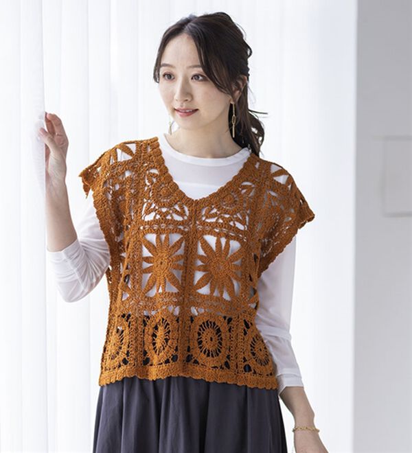 BELLUNA（ベルーナ）の「Ｔシャツに重ねるかぎ針風ベスト（ベスト）」｜詳細画像