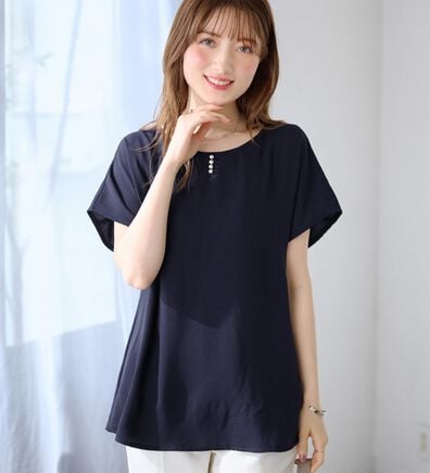 alotta（アロッタ）の「【イージーケア】パール調ボタンデザインブラウス（ブラウス）」