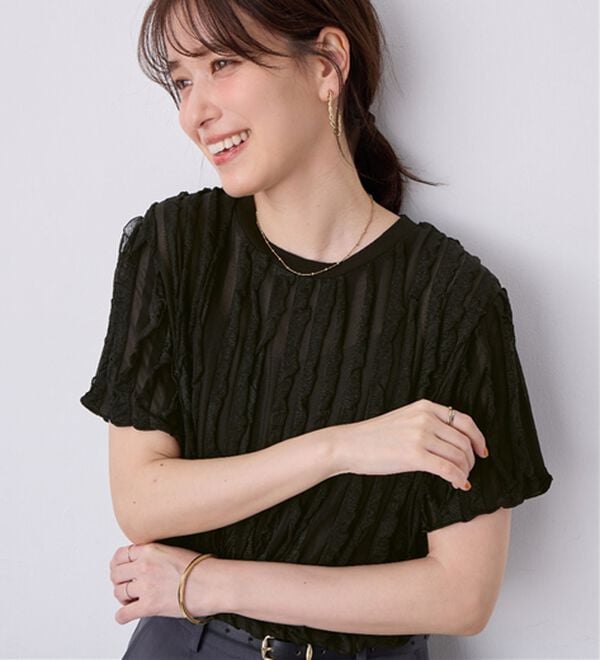 Viola e Viola（ヴィオラ エ ヴィオラ）の「揺れる！体型カバーこなれTシャツ（ブラウス）」｜ブラック