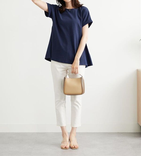 BELLUNA（ベルーナ）の「ニットサッカー素材ペプラムプルオーバー（カットソー）」｜詳細画像