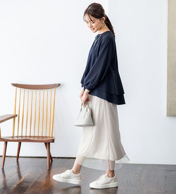 BELLUNA（ベルーナ）の「【再入荷】ボリューム袖美人顔バックフレアーＴブラウス（ブラウス）」｜詳細画像