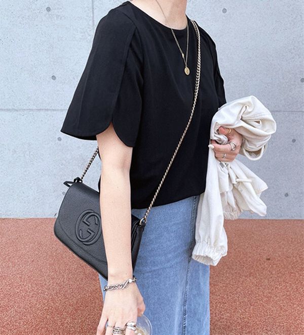 GeeRA（ジーラ）の「スリット入りフレアースリーブＴブラウス（ブラウス）」｜詳細画像