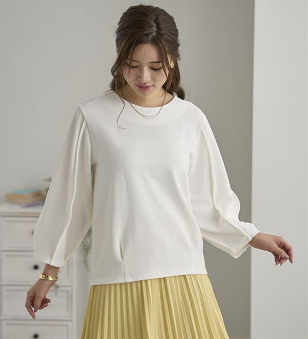 BELLUNA（ベルーナ）の「袖ボリュームタックプルオーバー（カットソー）」｜詳細画像