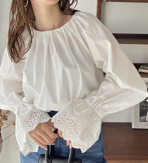 GeeRA（ジーラ）の「袖口レースギャザーブラウス（ブラウス）」｜オフホワイト