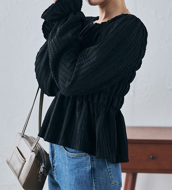 RANAN（ラナン）の「シャーリングカットブラウス（カットソー）」｜詳細画像