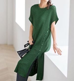 BELLUNA（ベルーナ）の「夏のレイヤードを楽しむサマーニットチュニック（チュニックワンピース）」｜グリーン