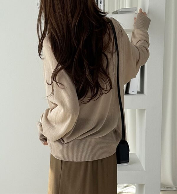 GeeRA（ジーラ）の「接触冷感！Ｖネックカーディガン（ニットカーディガン）」｜詳細画像