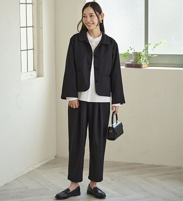 BELLUNA（ベルーナ）の「ドビー素材タックデザインゆったりテーパードパンツ（テーパードパンツ）」｜詳細画像