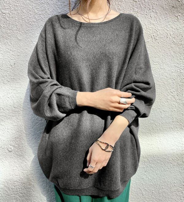 Viola e Viola（ヴィオラ エ ヴィオラ）の「綿１００％ボートネックドルマンニット（ニット・セーター）」｜詳細画像