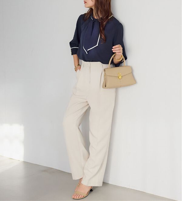 alotta（アロッタ）の「袖口パール6分袖ブラウス（ブラウス）」｜詳細画像