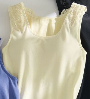 LAVIENNE（ラヴィエンヌ）の「カップ付バックレースタンクトップ（肌着・インナーウェア）」｜オフホワイト